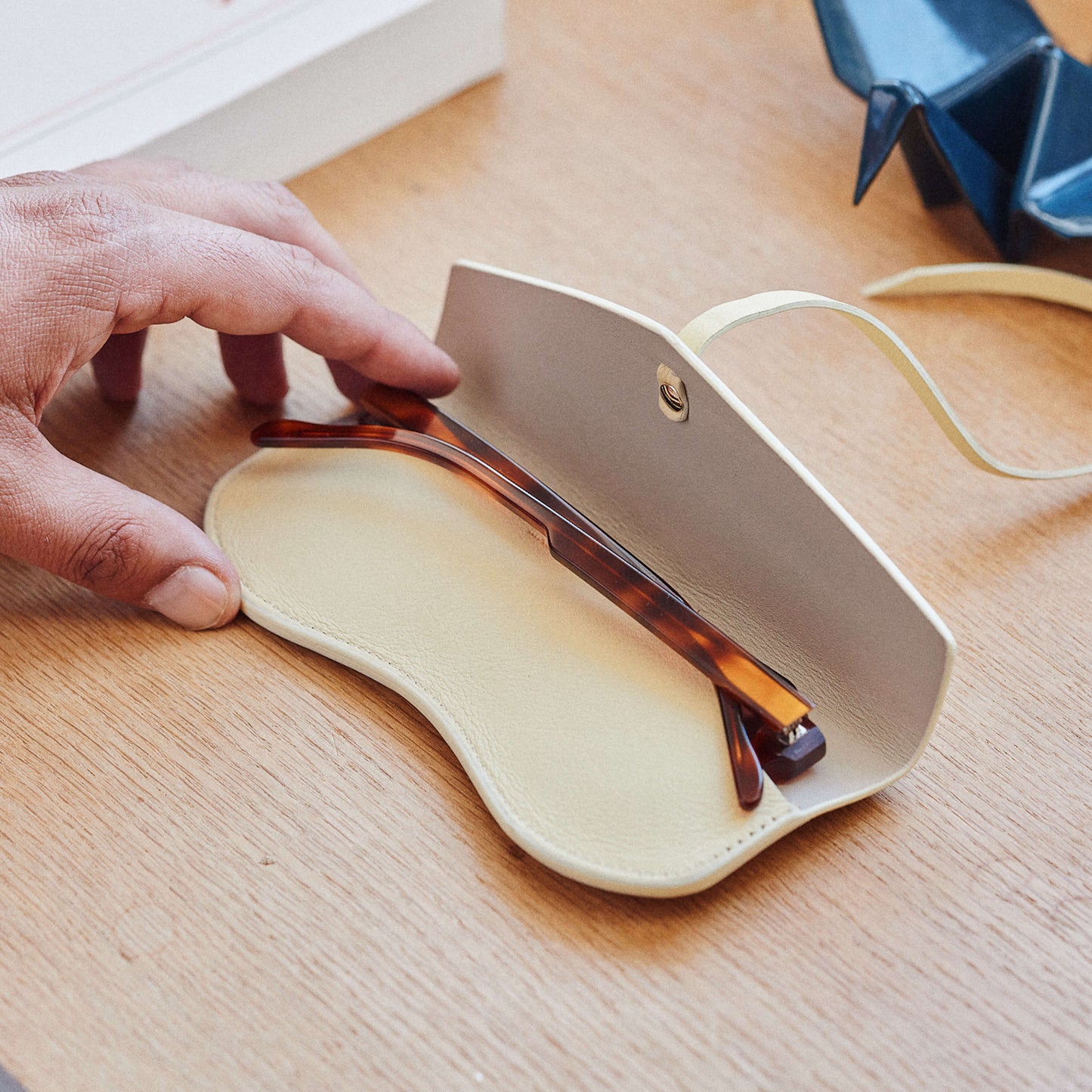 L'Etui à Lunettes Cuir Végétal